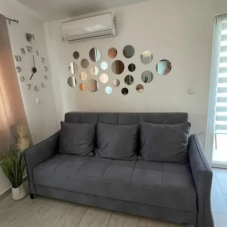 J&m 2- One Bedroom With Sea View * Рогозница