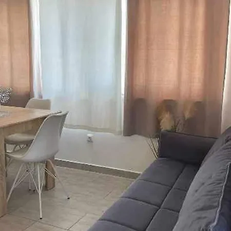 J&m 2- One Bedroom With Sea View * Рогозница