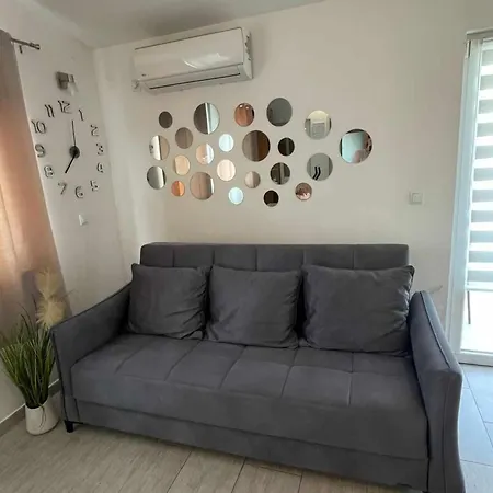 Апартаменты J&m 2- One Bedroom With Sea View *
